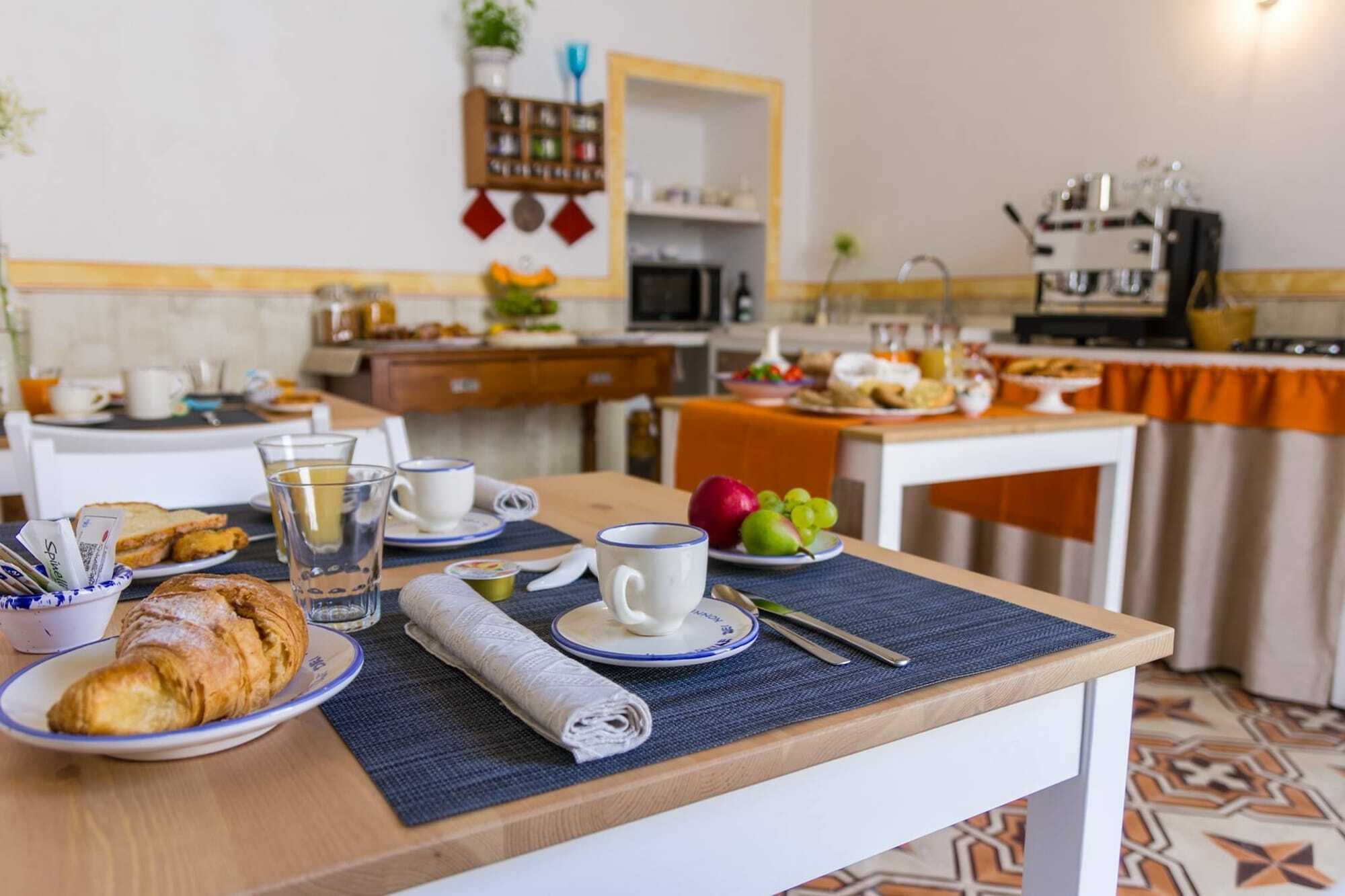 Bed and Breakfast Il Cortile Dei Nonni Morciano di Leuca Exterior foto